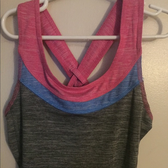 🪩Reebok tank - Picture 2 of 6